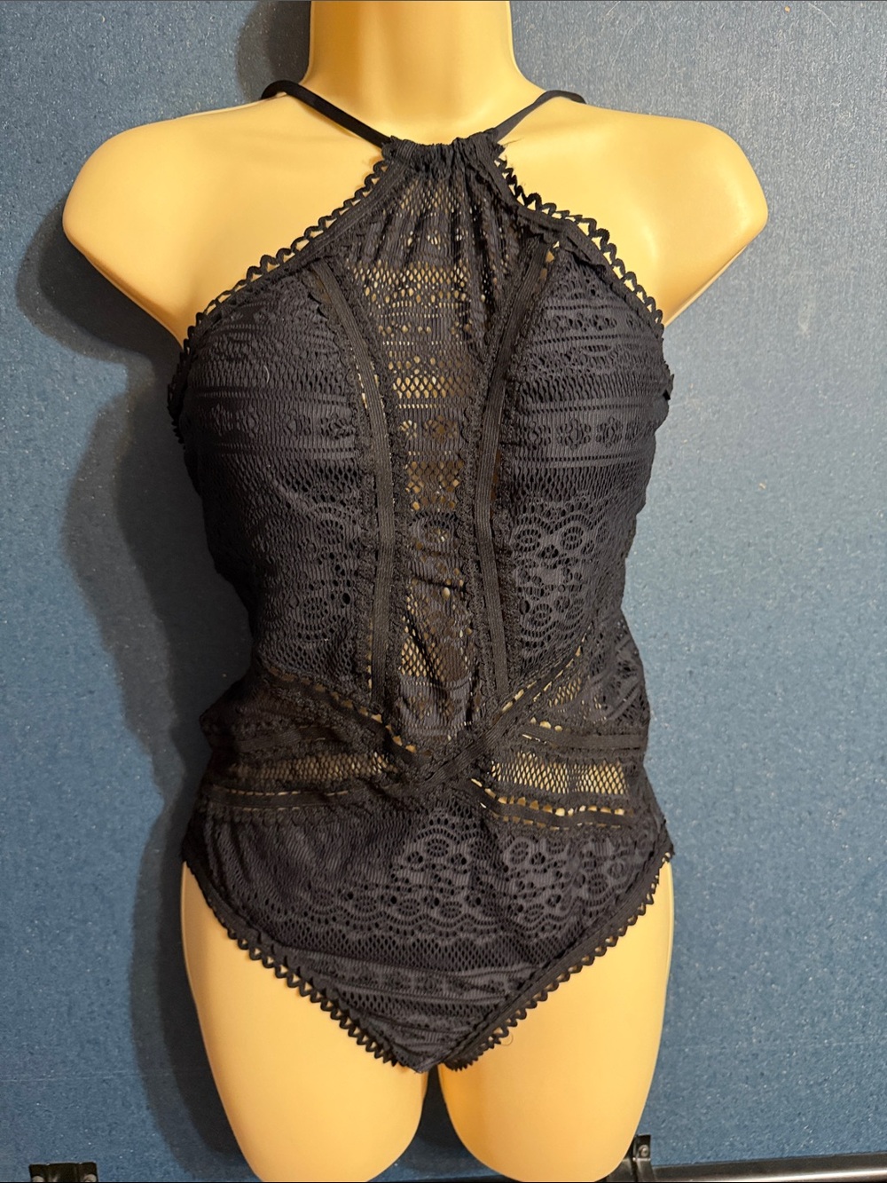 Becca, one piece adjustable strap swimsuit size small